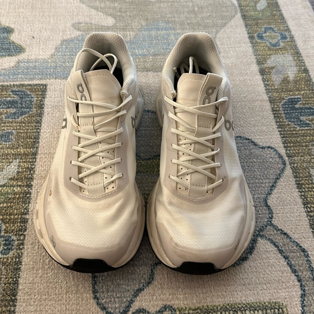 Women’s On Cloudnova form sneakers